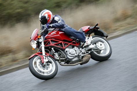 Ducati Monster S2R 1000 (2006) | Visordown