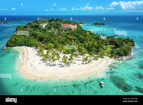 Island Cayo Levantado Stock Photo - Alamy