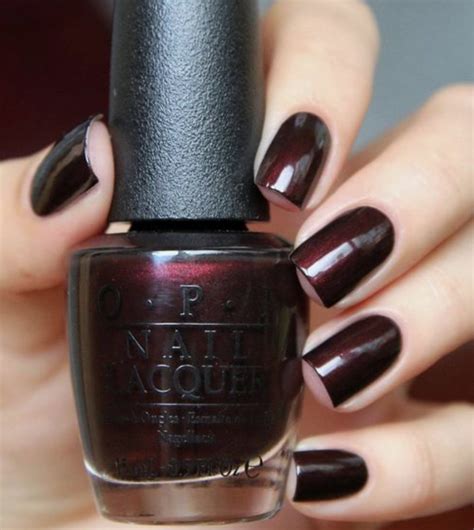 Unleash Your Inner Fashionista: 10 Stunning Nail Ideas for Fall Nails on Dark Skin