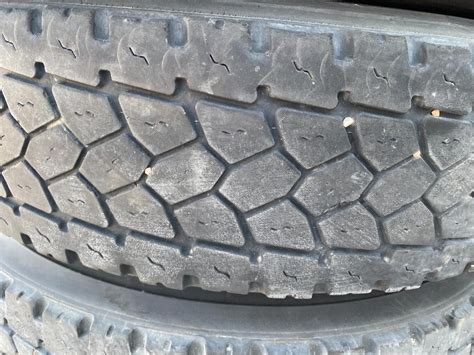 Michelin Xde Ms 27580r225 Recap Drive Tires Bigiron Auctions