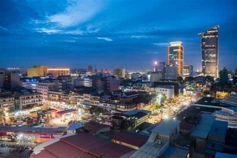 Phnom Penh Nightlife—Top Bars, Happy Hours, & Markets - My Flying Leap