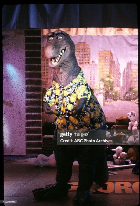 Dinosaurs Georgie Must Die Airdate October 19 1994 Roy News