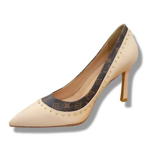 Gi Y Cao G T N Louis Vuitton Lv Women S Signature Pumps Aacg M U Be