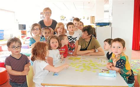 Gourin Les Coliers Bretonnants De Jean Gu Henno Apprennent En S