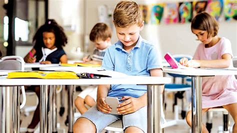 ¿prohibir Los Celulares En Las Escuelas Funciona