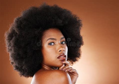 Beauty, Natural Hair and Black Woman with Afro in Natural Cosmetics ...