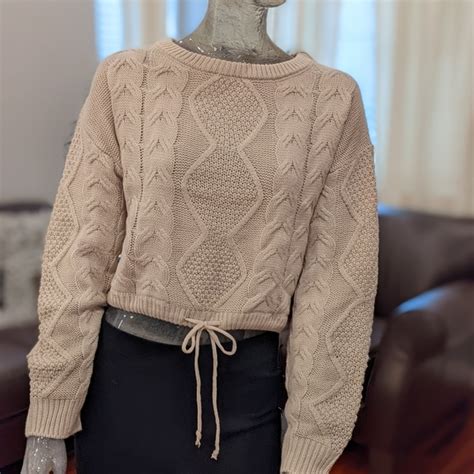 Vigoss Sweaters Vigoss Long Sleeve Cropped Tie Cable Sweater Nwt