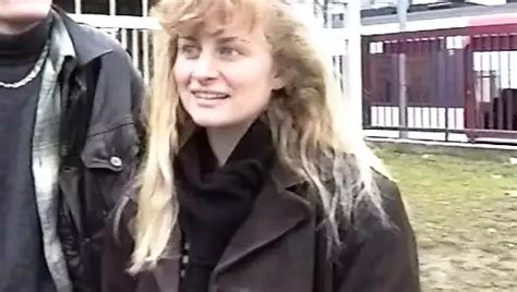 Une Blonde Incroyable De France Se Fait Draguer Et Baiser Xhamster