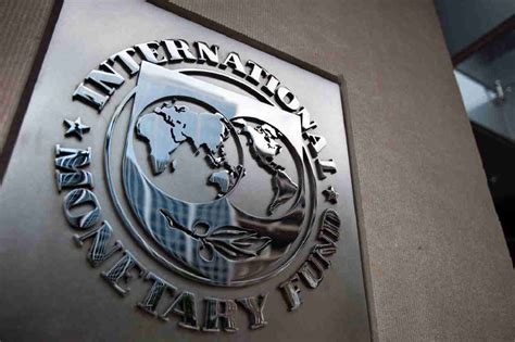 El Fmi Mejora Sus Previsiones De Crecimiento Mundial Y Mantiene A