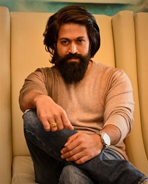 KGF Actor Yash Beard Look Trending And Viral See The Latest Yash Photo