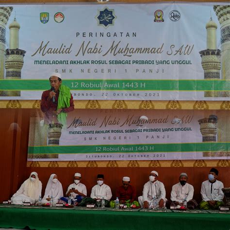 Maulid Nabi Diadakan Oleh SMK Negeri Situbondo Yang Bertema Meneladani