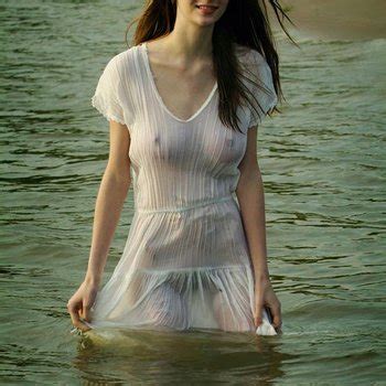 Mandi Collins Babe Page Watch This Centerfold On FreeOnes