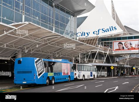 Shuttle Buses Outside Auckland Airport Hi Res Stock Photography And