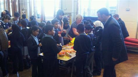 Olympic Torch production at Redlands Primary School | London - ITV News