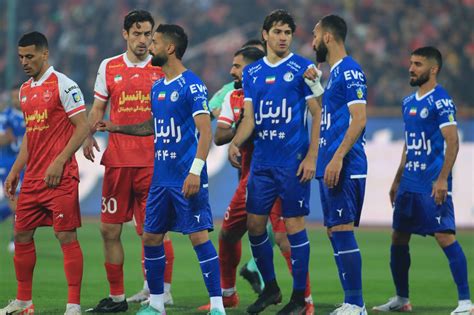 پرسپولیس 1 1 استقلال Var آبی ها در صدر نگه داشت؛ یک نیمه هیچ و یک