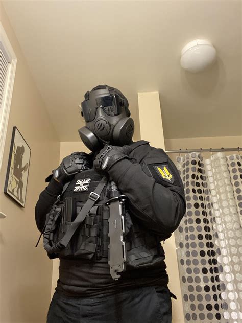 Mute cosplay : r/Rainbow6