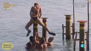 Embarrassed Nude Girls Bikini Malfunction Porn VideoMonstr
