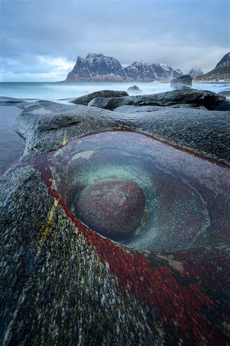 The Dragon S Eye The Dragon S Eye On Uttakleiv Beach Lofo Flickr