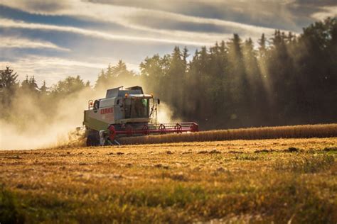 Nuovo Studio Sui Fondi Agricoli DellUE NellEst Europa Frodi