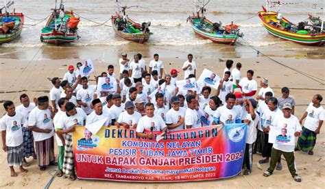 Komunitas Nelayan Di Pesisir Tuban Dukung Ganjar Jadi Presiden 2024