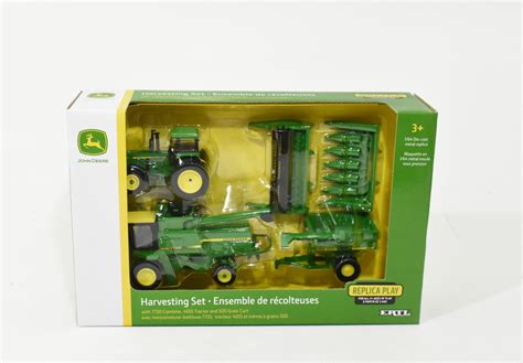 164 John Deere Vintage Harvest Set With 7720 Combine With Duals 4555 Tractor With Front Wheel