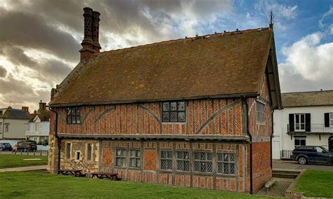 Moot Hall The Aldeburgh Museum In Suffolk England Archaeology Travel