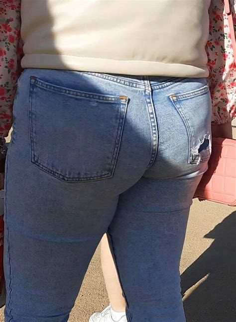 Teen Ass In Jeans With Face Shot Tight Jeans Forum
