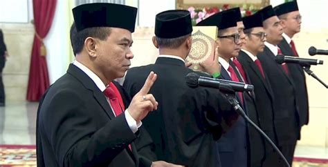 Reshuffle Kabinet Ini Deretan Pejabat Yang Dilantik Jokowi Sergap