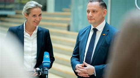 Bundestagwahl Weidel Und Chrupalla Zum Spitzenduo Der Afd Gew Hlt