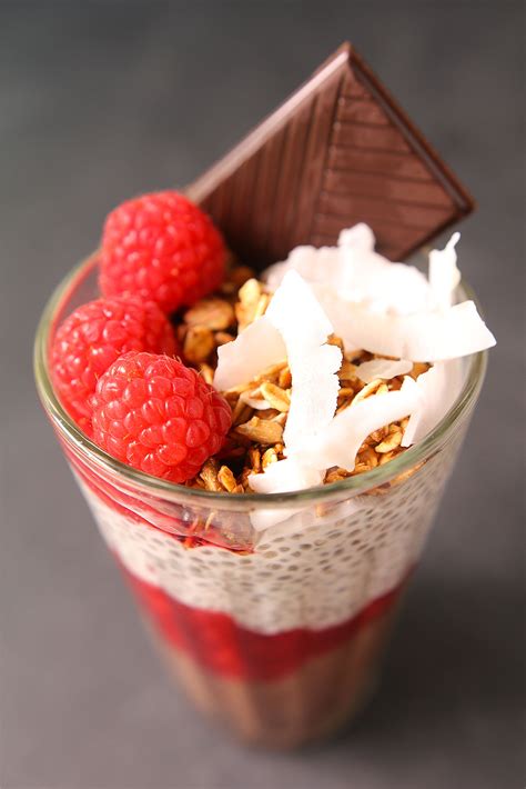 Pudding Aux Graines De Chia Chocolat Noix De Coco Et Framboises