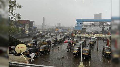 Mumbai Rain मुंबईत पावसाची हजेरी उपनगरात अनेक ठिकाणी मुसळधार