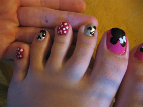 Minnie Mouse inspired Toes by geeky-penguin on DeviantArt