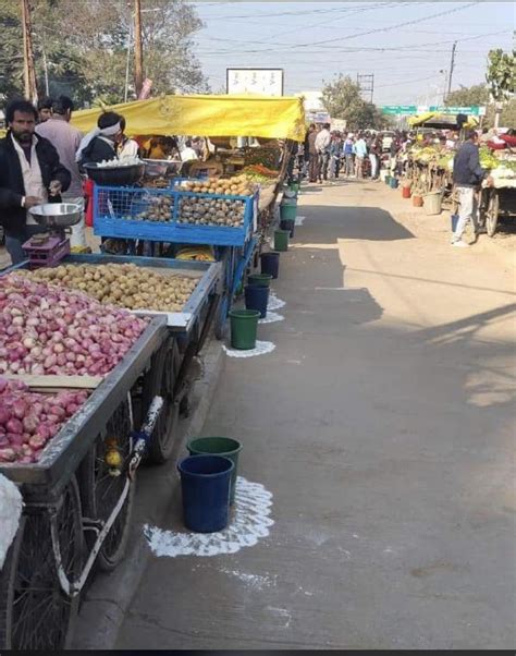 Sabji Mandi , Indore. 🍎🥬🥒 Very Clean and Organised ! : r/Indore