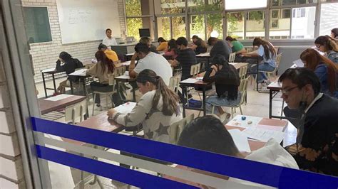 Aspirantes a ingresar a la UASLP presentan hoy su examen de admisión