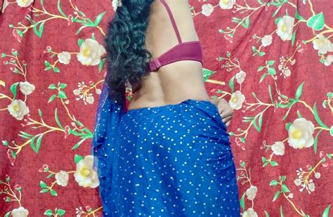 Desi Hot Indian Bhabhi Ji In Blue Saree Showing Her Boobs And Thighs XHamster