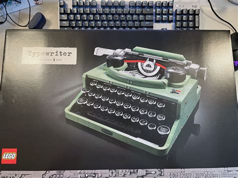 Assembling the LEGO Typewriter | Kimberussell.com