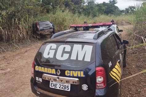 Guarda Civil de Rio das Pedras encontra carro roubado em Tietê