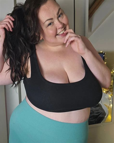 Layla Jones Busty BBW Babes Busty BBW Porn