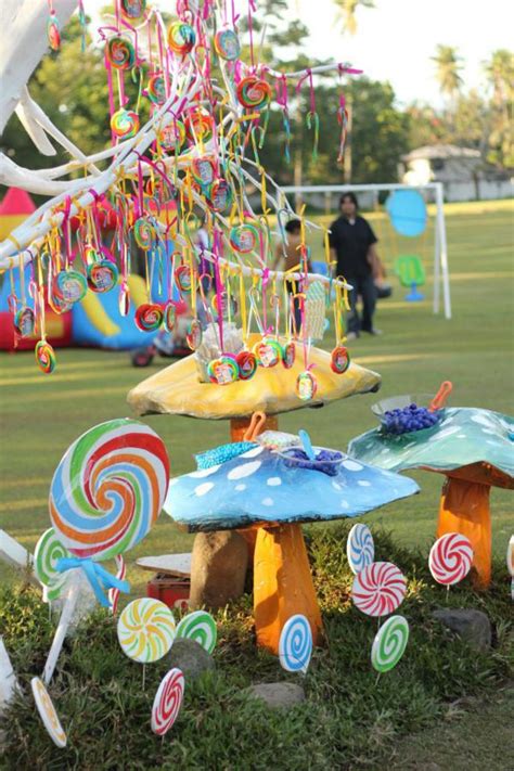 Willy Wonka Themed Party Decorations / Pin on Willy Wonka Party / The lollipop tree the stunning ...