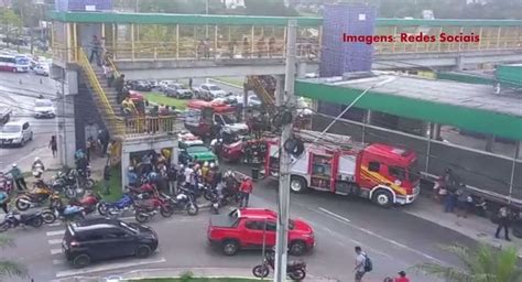 VÍDEO acidente deixa três irmãos feridos na avenida Max Teixeira em