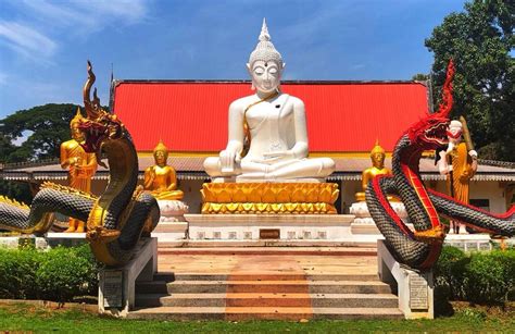 Buddhist Sabbath & Holidays in Thailand | Buddha Calendar