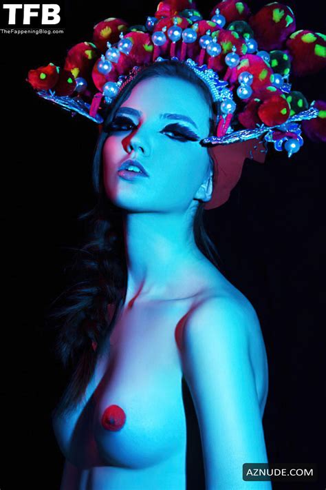 Ann Marie Ainikkamaki Sexy Poses Nude Showcasing Her Naked Body In A Photoshoot For Blue Phoenix