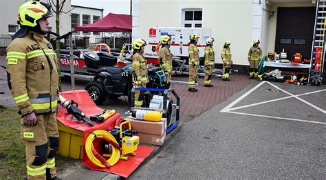 Przekazanie sprzętu i wyposażenia dla Ochotniczych Straży Pożarnych w