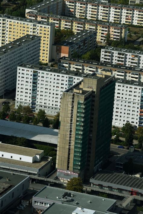 Luftbild Halle Saale Plattenbau Hochhaus Wohnsiedlung Entlang Der