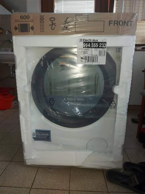 Nov pralni stroj Electrolux EW7F249PS