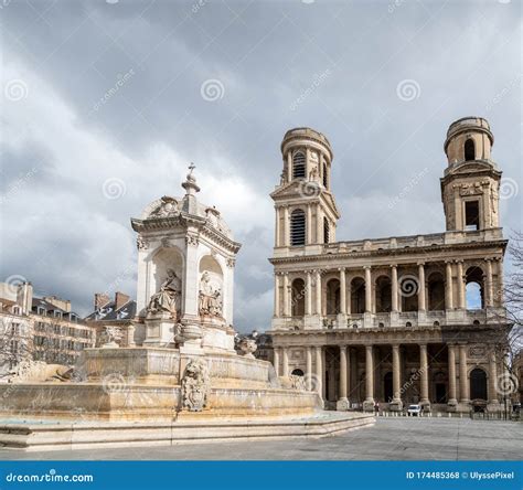 Iglesia Y Fuente De Saint Sulpice Paris France Foto De Archivo Editorial Imagen De Recorrido