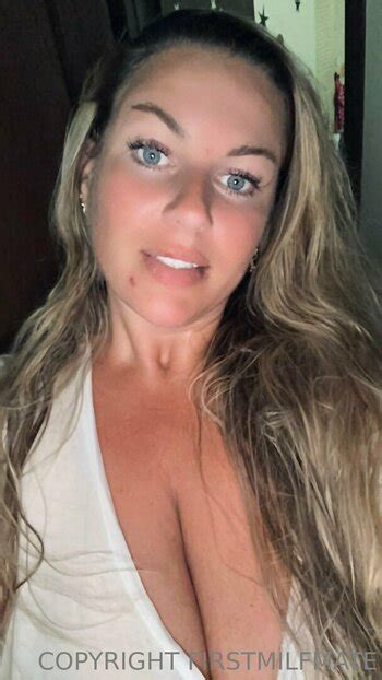 Firstmilfmate Nude Leaks TheFappening