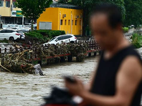 FOTO Horornya Banjir Akibat Hujan Berhari Hari Di China 11 Orang