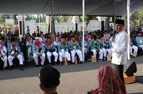 InfoPublik Berangkatkan Calon Jemaah Haji Tuban Begini Pesan Bupati