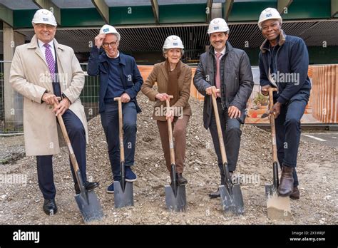 Spatenstich Zum Neuen Kinderhaus Der Tum Mit Star Architekt Prof